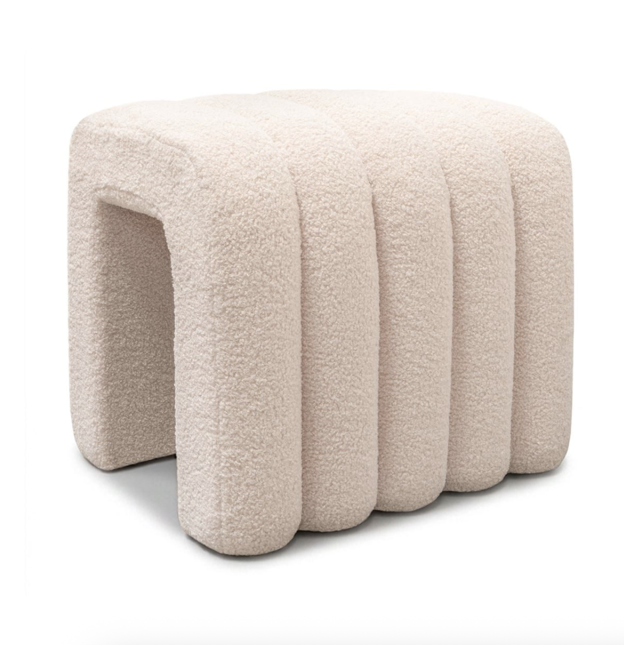 Pouf RIBA aus Bouclé-Stoff
